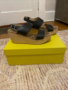 Sydney Brown Platform Sandal Black Sz 39